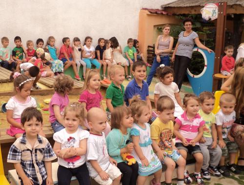 Тримата братя и златната ябълка