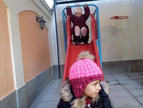 Подвижни игри навън